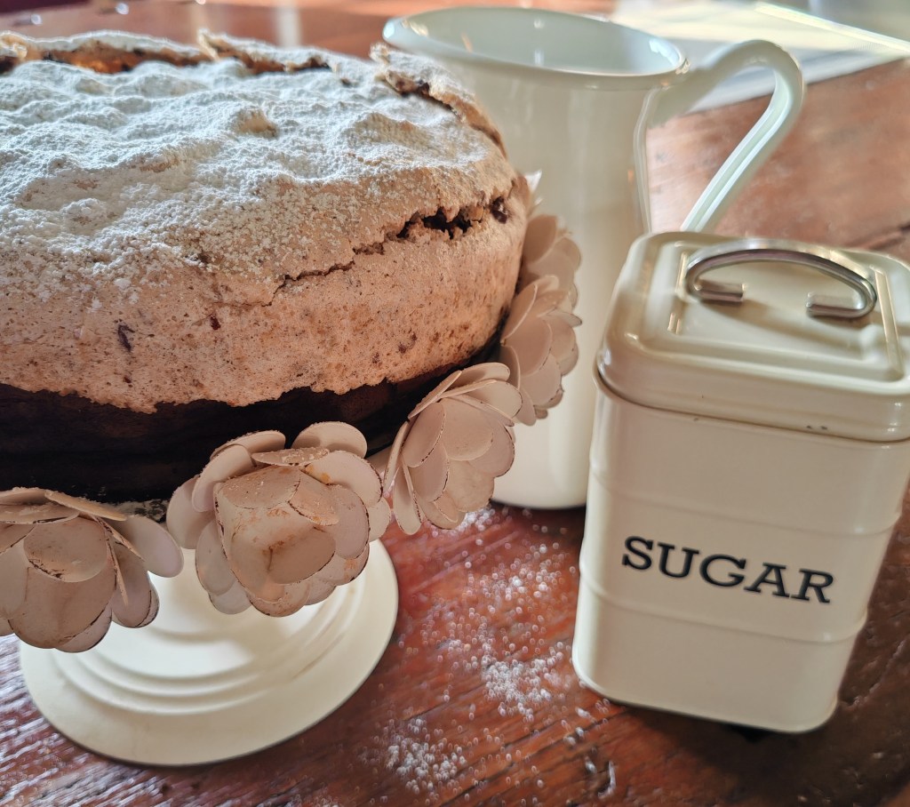 TORTA MERINGATA AL CIOCCOLATO E&nbsp;NOCCIOLE